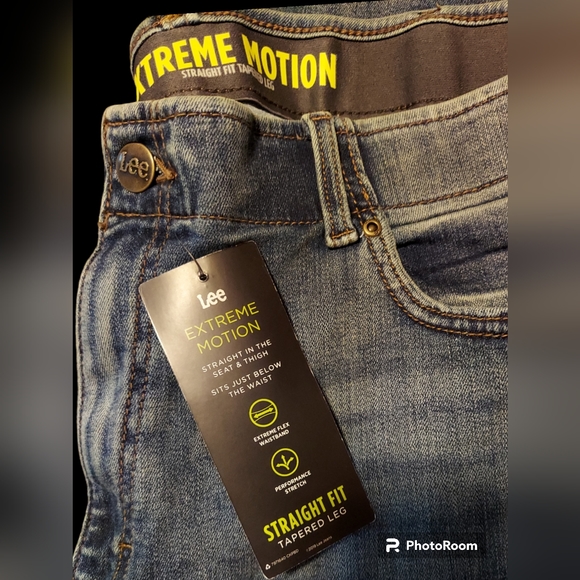 Lee Extreme Motion Straight Leg Jeans Men's Size 40 X 30 NWT - Picture 4 of 6